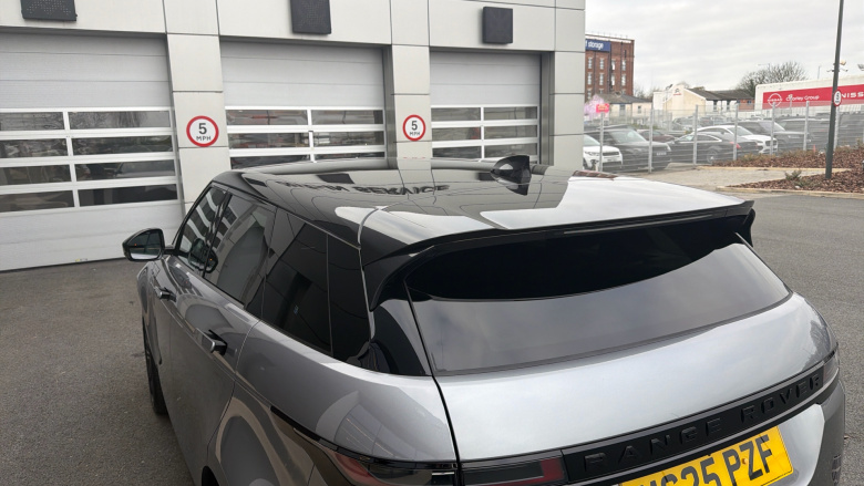 Land Rover Range Rover Evoque 2.0 D200 Dynamic SE 5dr Auto Diesel Hatchback